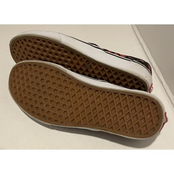 Vans Classic slip on, W 8.5/ M 7, Valentine Edition - Picture 7 of 7